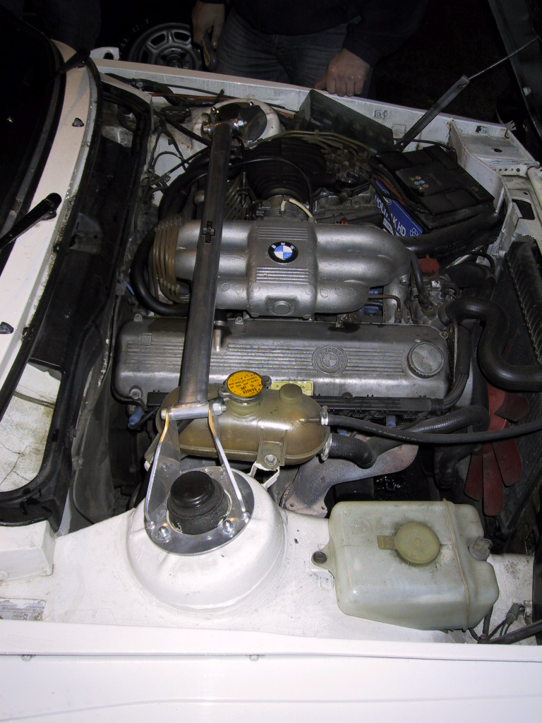 E21 323