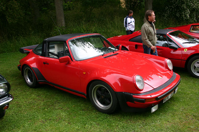 raudur porche cabrio