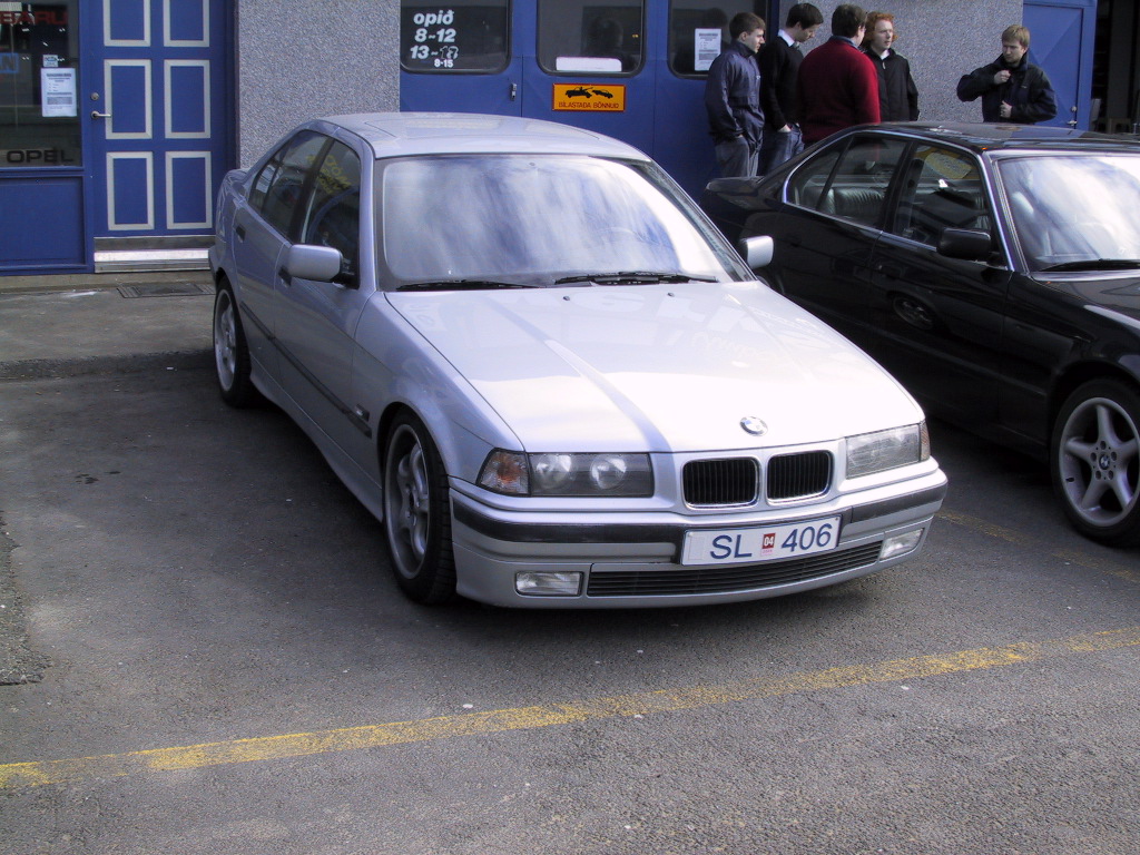 E36 328i