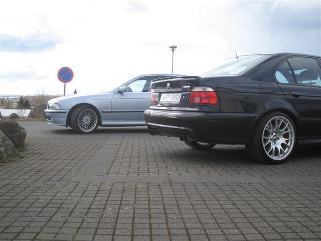 Alpina vs M5 021 (Medium)