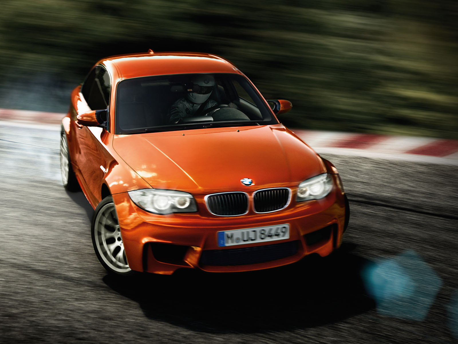 1600x1200_bmw_m1series_coupe_08